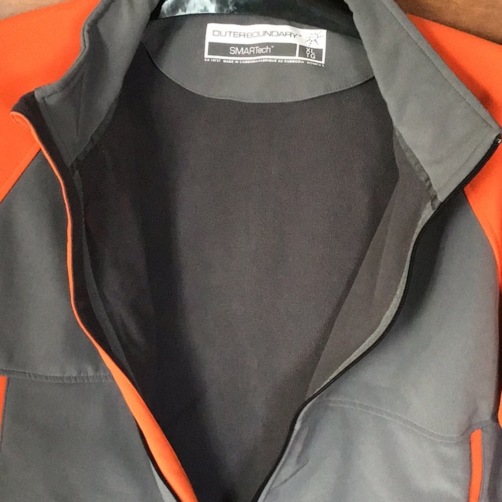 Men’s Jacket - Picture 4 of 9